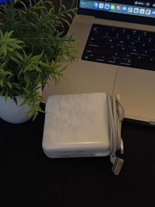 Зарядка MagSafe 2 85W (для MacBook) A1424