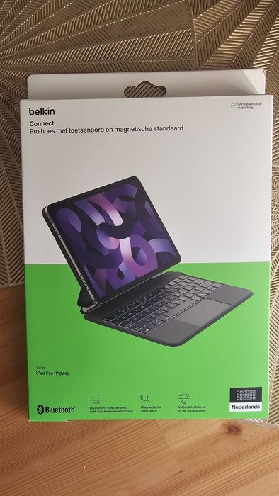 Belkin Connect Pro Keyboard Case do iPad Pro 11" M4 -

klawiatura z touchpademq