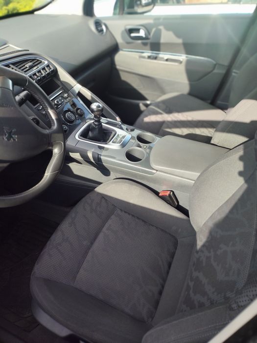 Peugeot  3008 1.6hdi