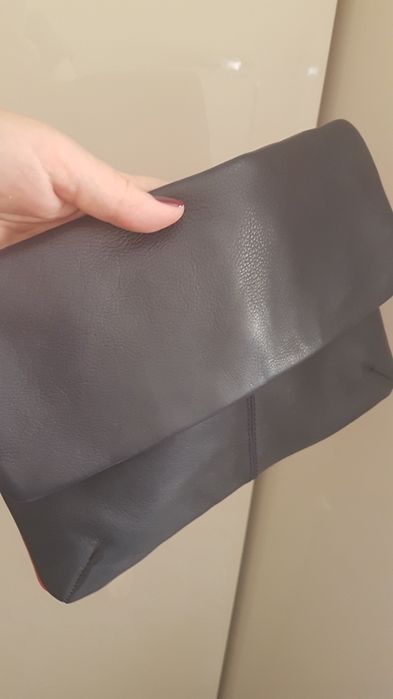 Benetton skórzana torebka koktailowa