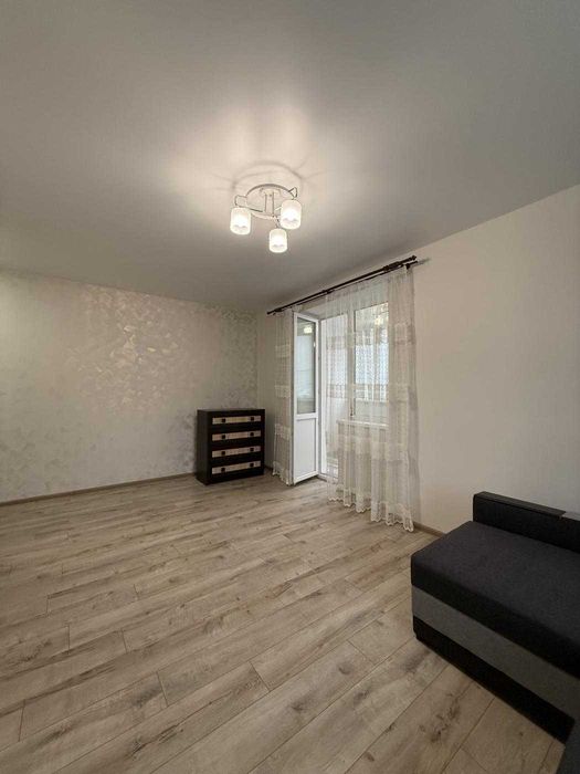 Продаж 1-к квартири без витрат з ремонтом та меблями Озерна Панаса Мир