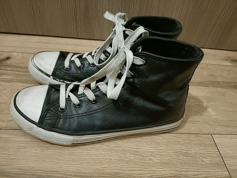 Wysokie trampki ze skórki rozmiar 38