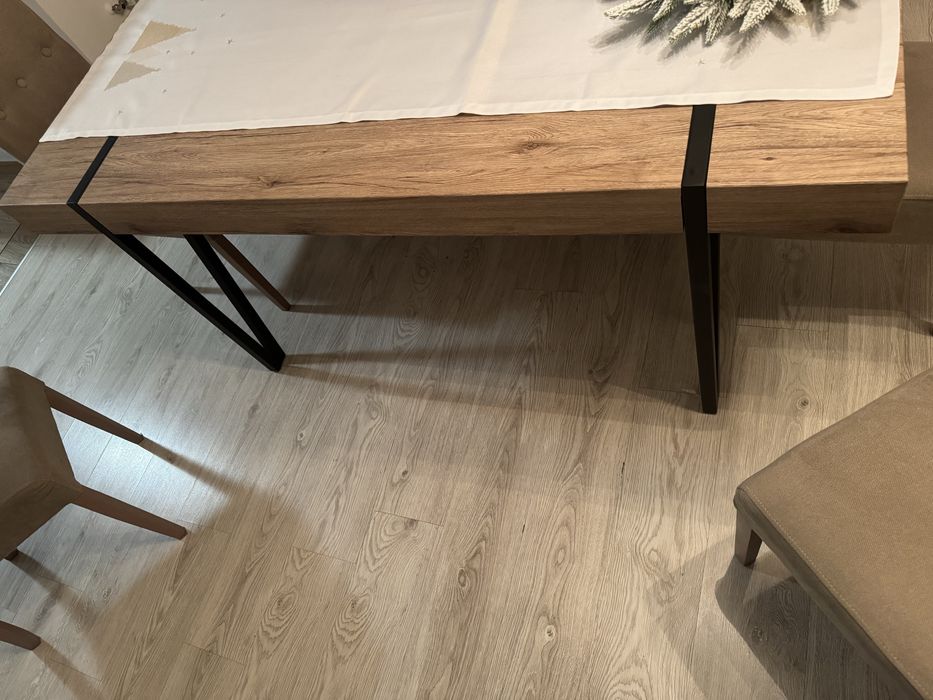 Stół nierozkładany