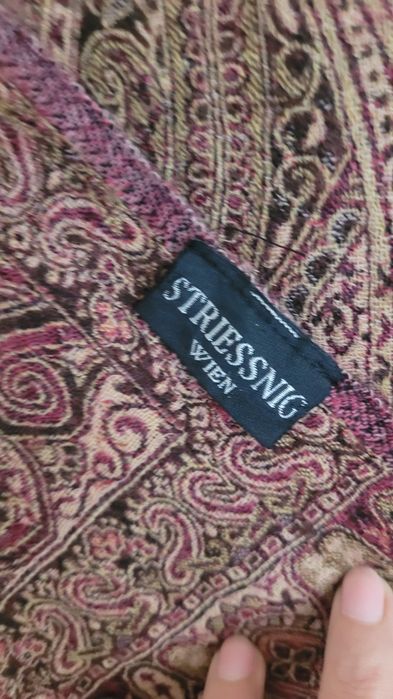 Chusta Striessing, wełna, stan idealny.