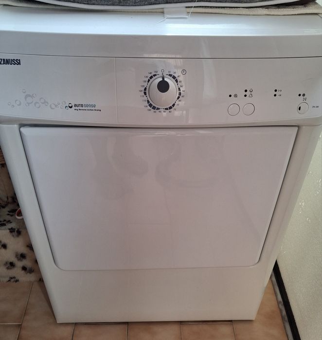 Máquina secar Zanussi