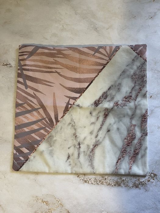 Наволочка маленькая на диванную подушку