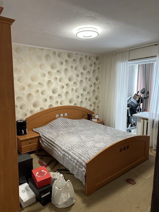 Продам квартиру 3-х кімнатна