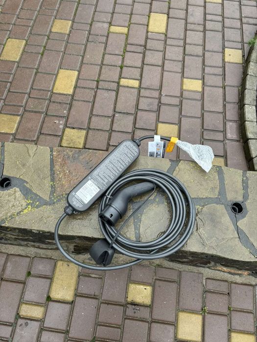 Нові зарядні пристрої Type 2 10/16A 1 фаза
