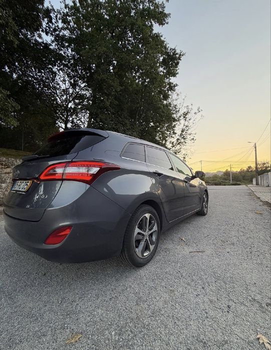 Hyundai i30 cw 1.6 crdi GO!
