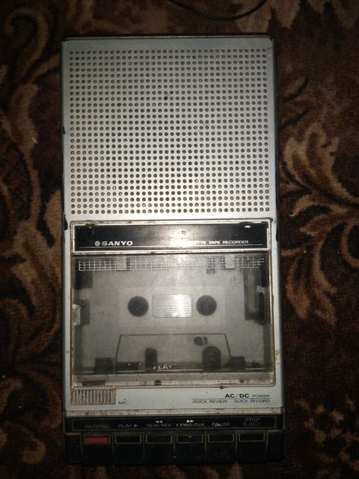 Магнітофон плеер приемник