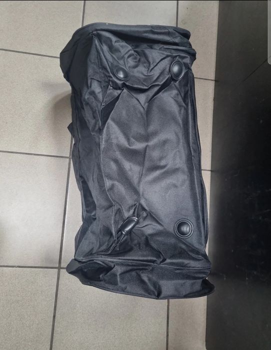 Niebiesko-czarna torba podróżna 120L