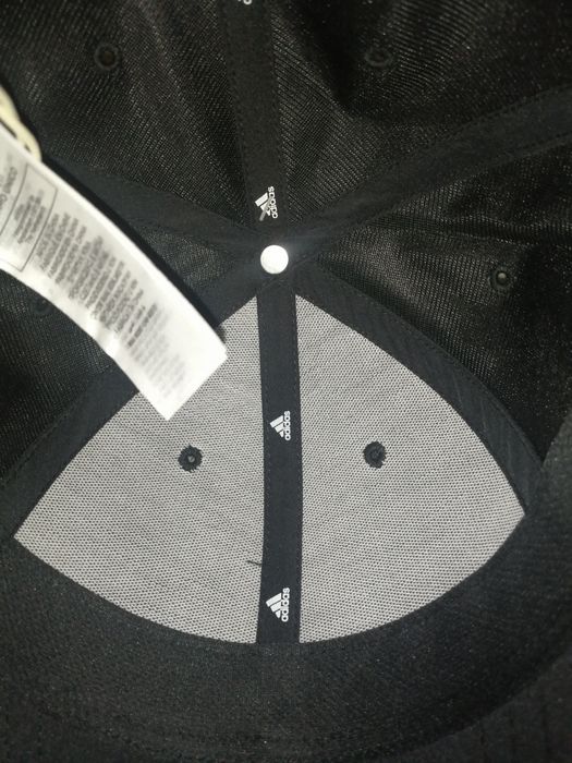 Продам кепку Adidas, новая с биркой