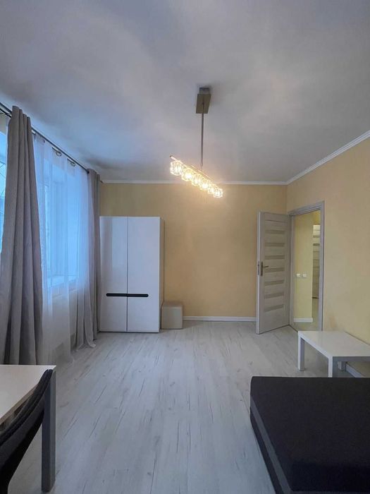 продаж 1 кімнатної квартира в самому центрі вул. Бельведерська