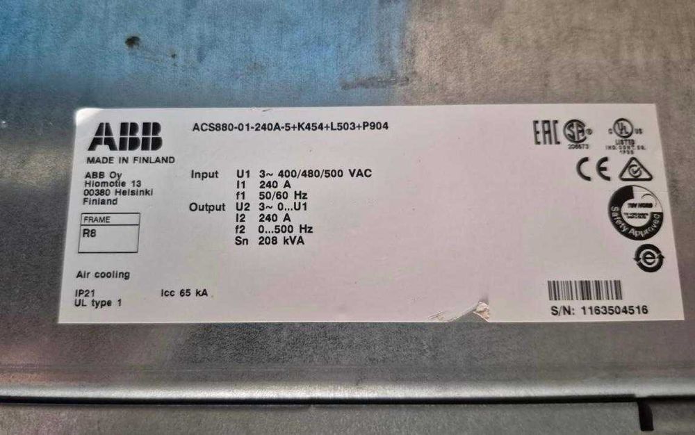 Falownik 132 kW ABB ACS880-01-240A-5-K454+L503+P904