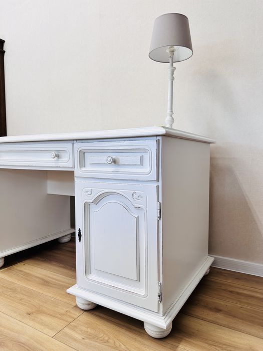 Odrestsurowane, białe biurko dębowe z biblioteczką :)