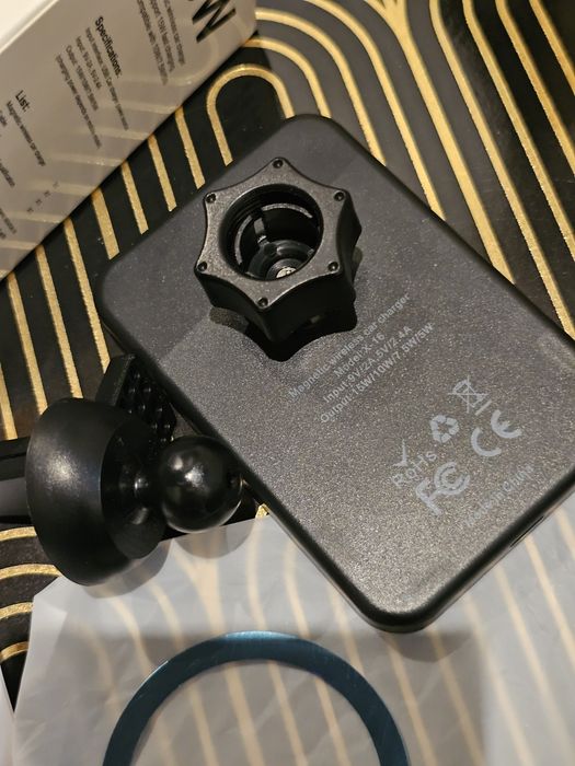 Magnetyczna ładowarka samochodowa