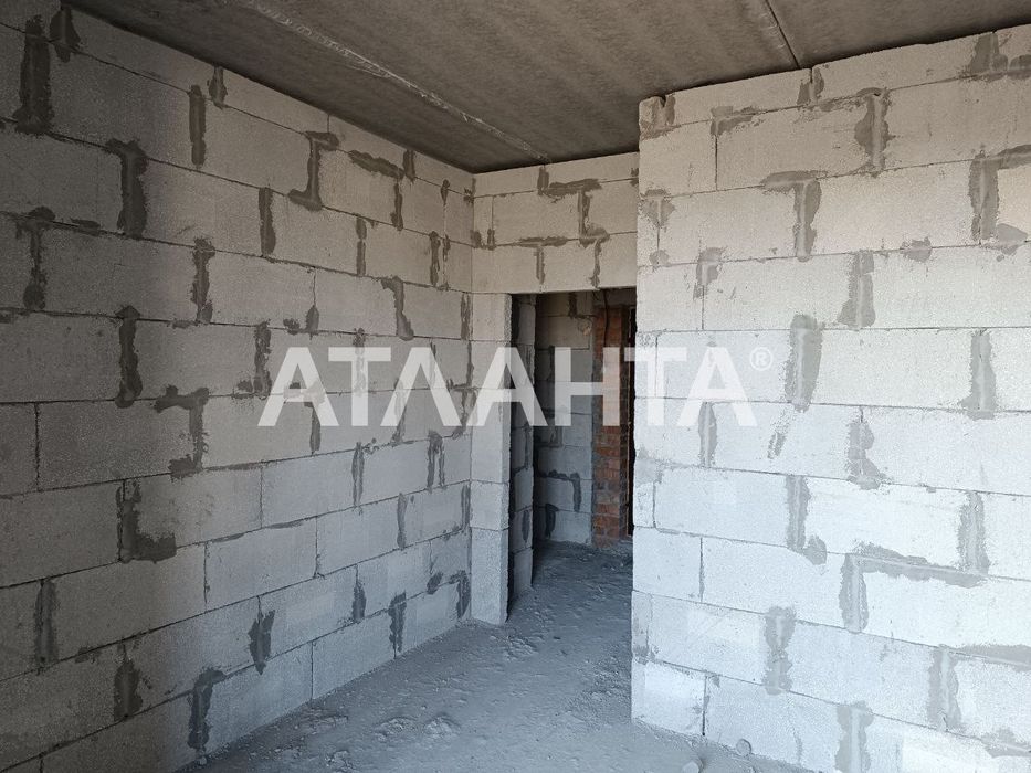 2-кімнатна  на 4- му поверсі, в ЖК Сусіди, здано!