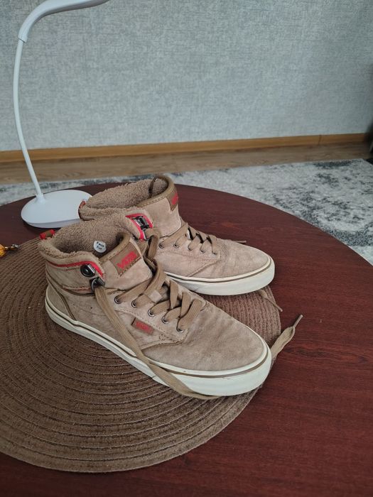 Продам Vans зимові