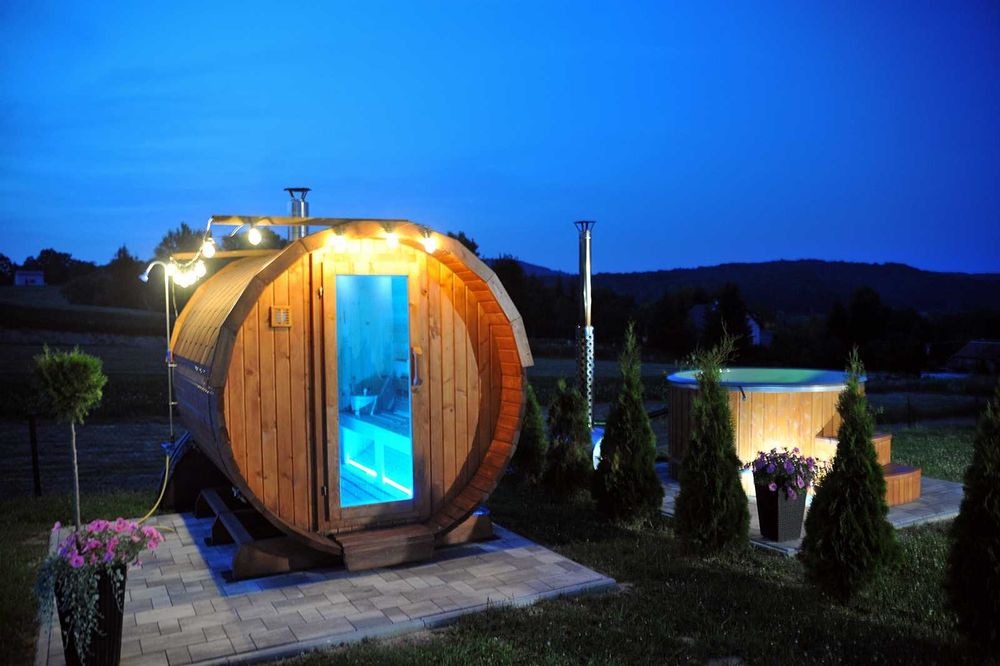Domek Bieszczady, Solina, Polańczyk, BALIA Z JACUZZI / SAUNA