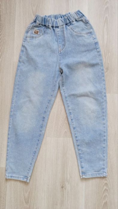 Джинсы для девочки