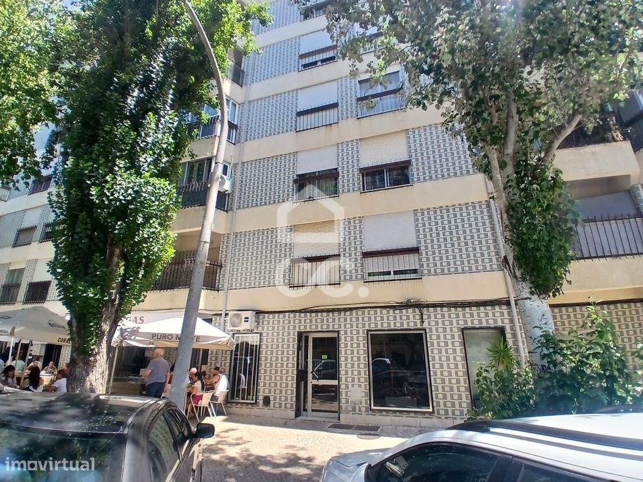 T3 com 2 varandas no Bairro do Liceu