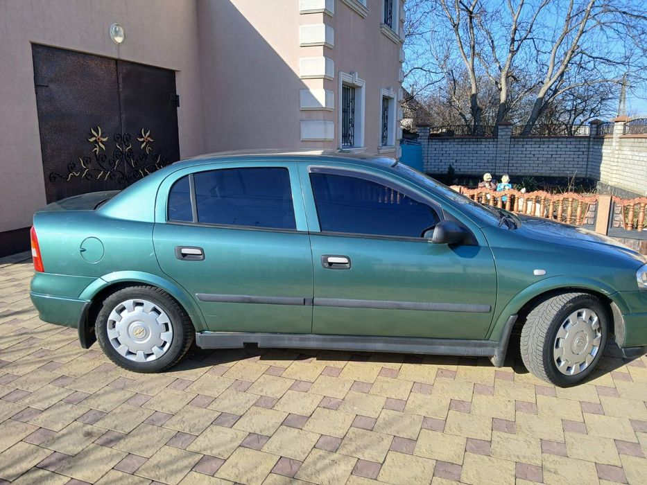 Опель астра 1.4 газ один власник