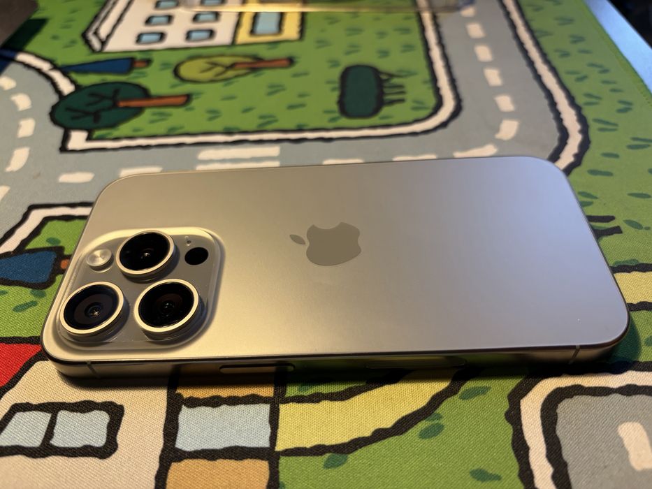 Iphone 15 pro 128gb Esim