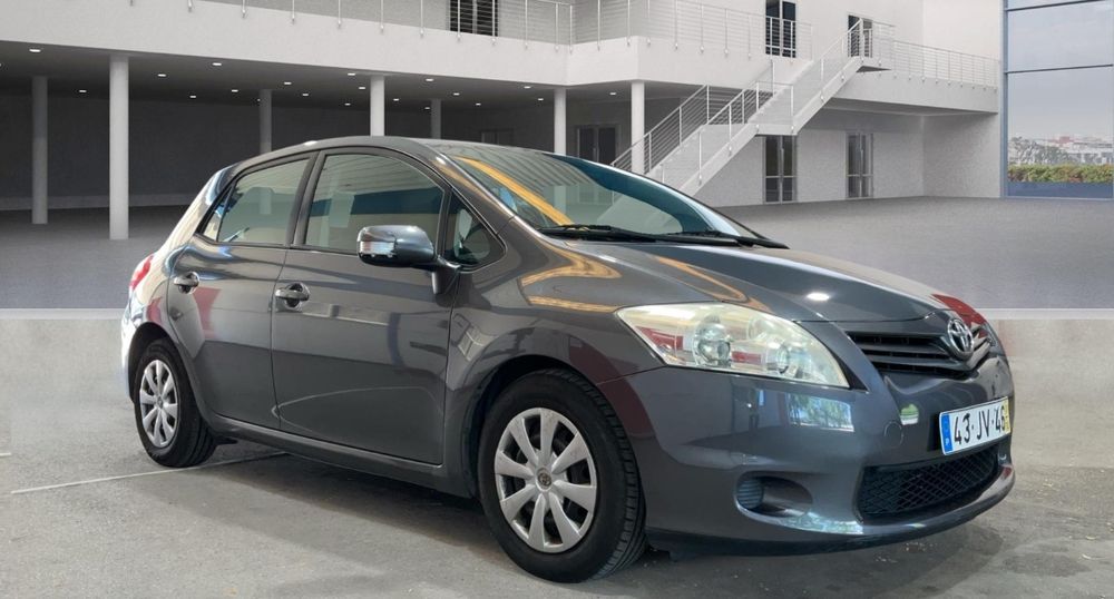 Toyota Auris 1.4 D-4D Active + Ac
