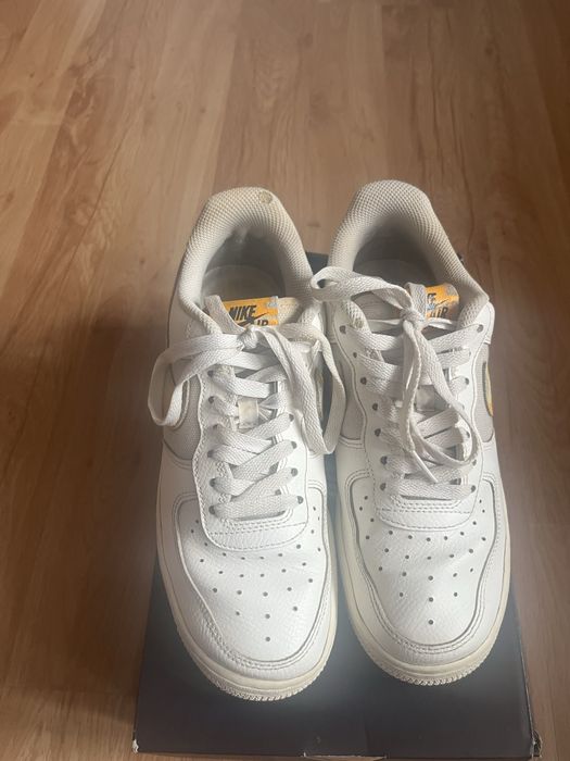 Nike air force 1.  39
