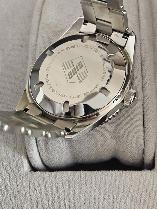 Oris Sixty five glow