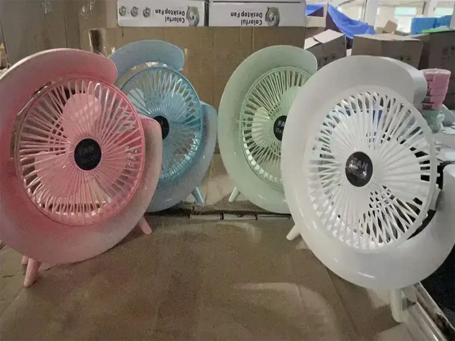Портативний настільний вентилятор FAN-019 з RGB-підсвіткою й акумулятором 3 швидкості 120 мм настольный вентилятор