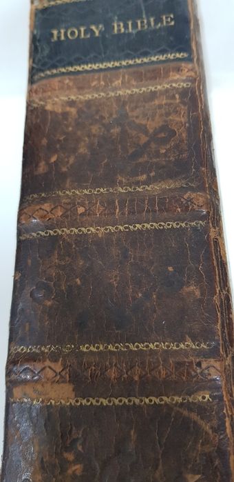 Антикварная книга "HOLY BIBLE" 25/16.5/6.5cm