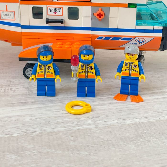 Lego 7738 Coast Guard Helicopter & Life Raft (2008)