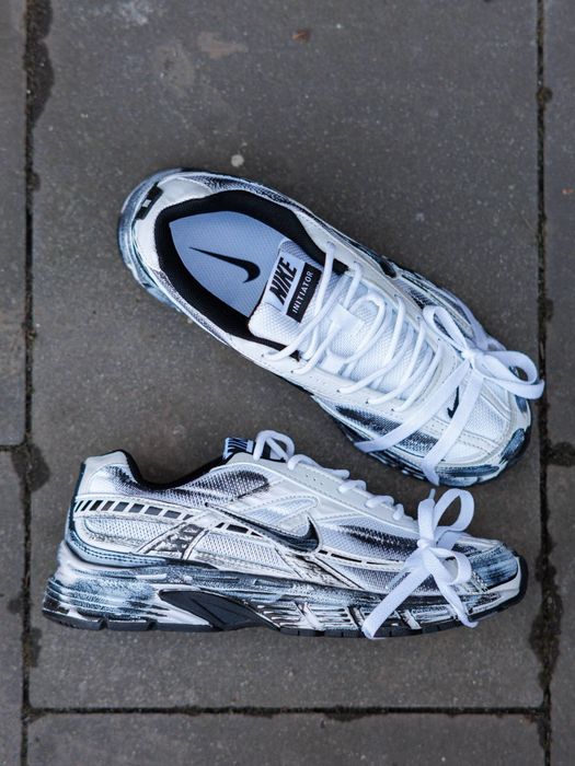 Nike Initiator Custom White Black