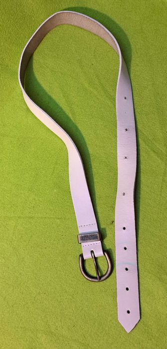Biały pasek używany 94 cm