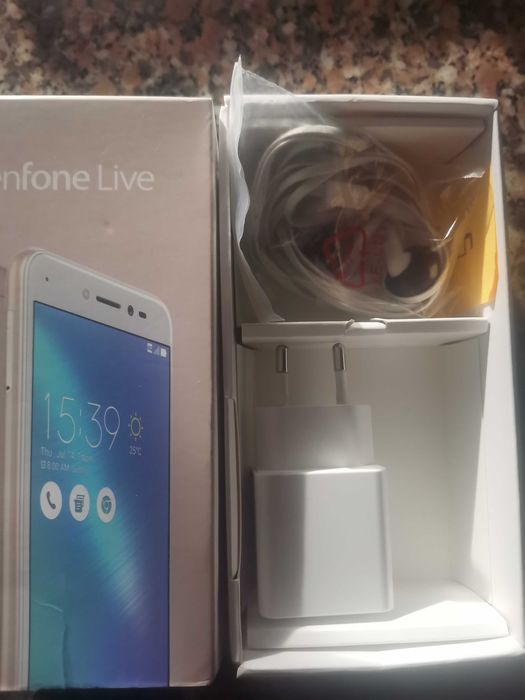 Telemóvel em bom estado Asus