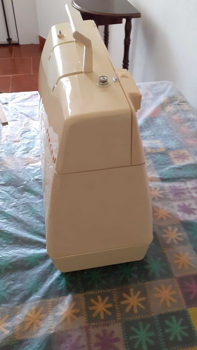 máquina de costura singer