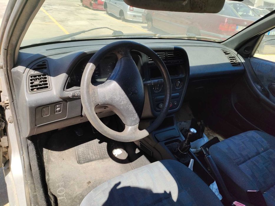 PEUGEOT 306 Hatchback 1.9 D Diesel 68 cv / 50 kW 1994 - 2001 Para Peças!