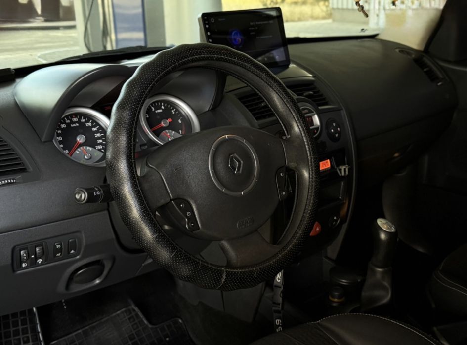 Продам Renault Megane 2