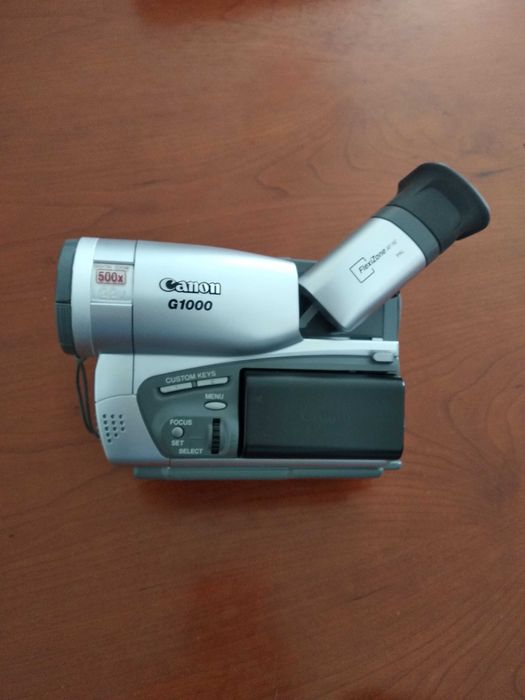 Câmara de Filmar - Canon G1000