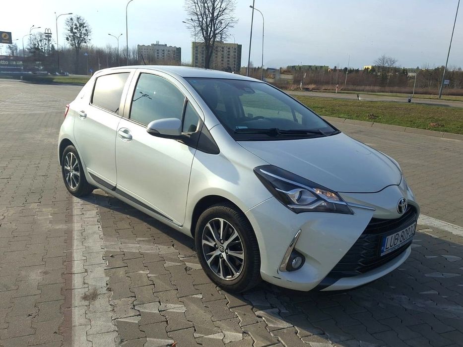 Toyota Yaris Toyota Yaris 1.5 benz. *Premium Y20