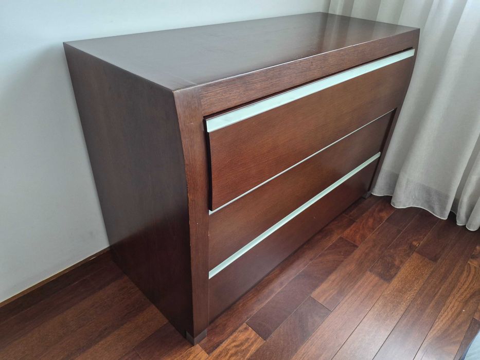 Mobília Quarto de Casal (Cama, mesinhas, cómoda e espelho)