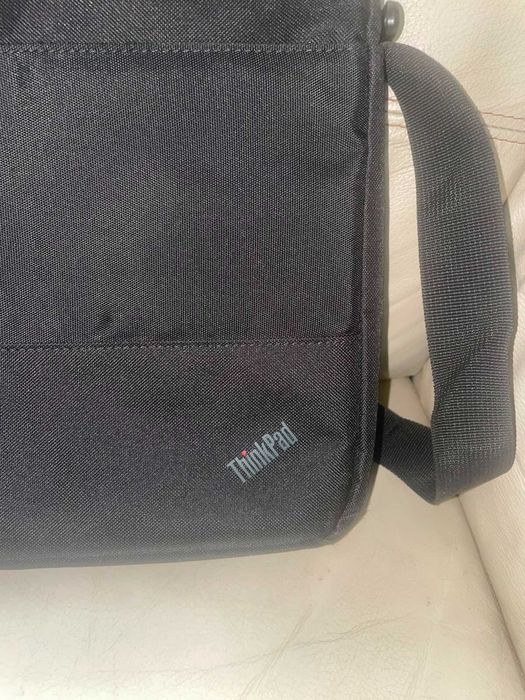 MALA ThinkPad Basic de 15,6 polegadas