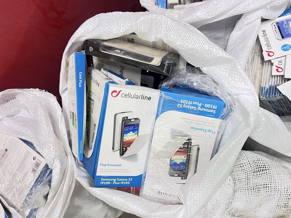 Лот чохлів до телефонів iPhone Samsung 12 мішків