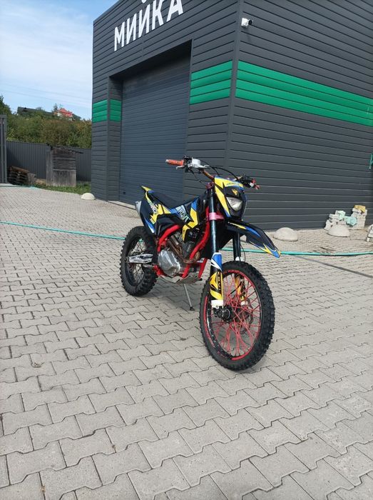 Продам мотоцикл кові адванс 300