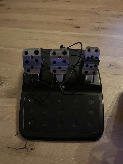 Kierownica Logitech G923