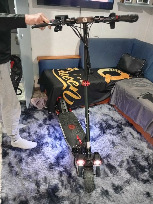 Vende-se trotinete ou troco ps5