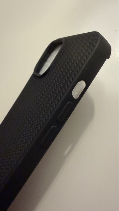 4 szt etui do iPhone 15. Nowe. Okazja