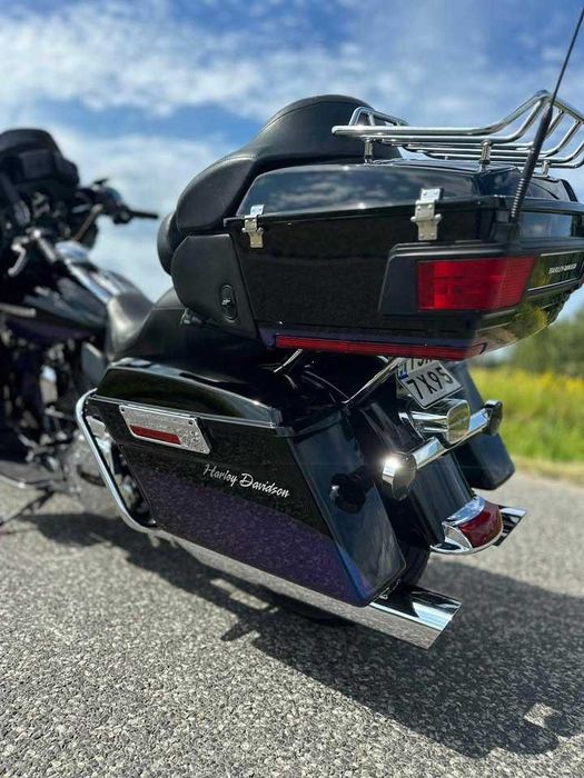 Harley-Davidson electra glide