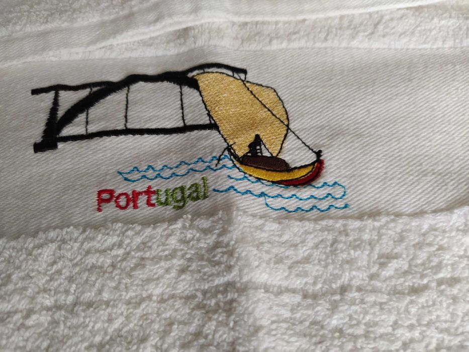 Conj. 2 Panos turcos de cozinha bordados motivo Portugal novos
